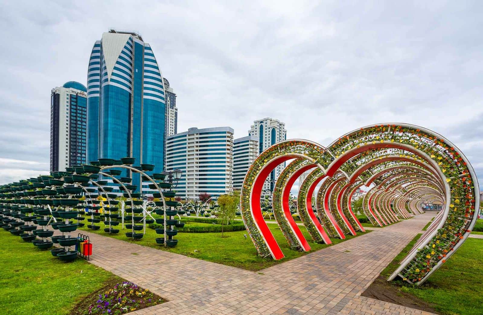 Достопримечательности Грозного: архитектурные шедевры и культурные символы города - 5